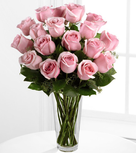 FTD's Deluxe Pink Rose Arrangement